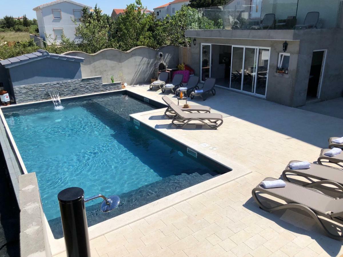 Croliday Apartment With Pool Nin Vrsi Extérieur photo